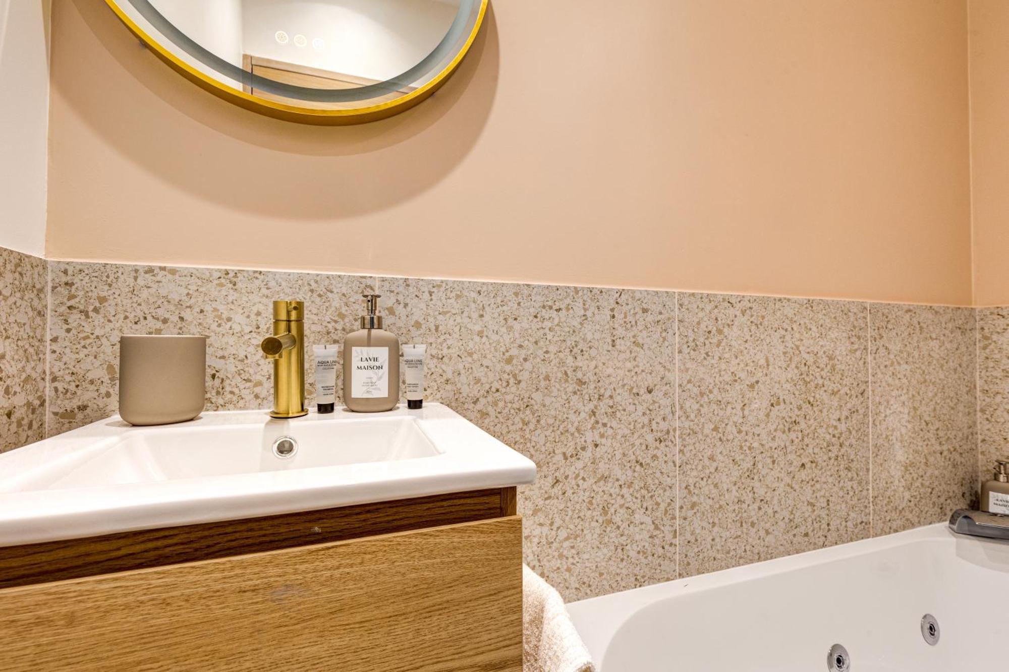 Lavie Maison Hot Tub Seaside Flat Appartement *
